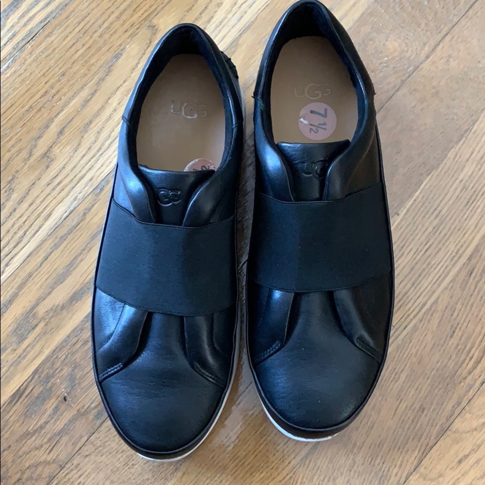 UGG sneaker. New but no tag or box